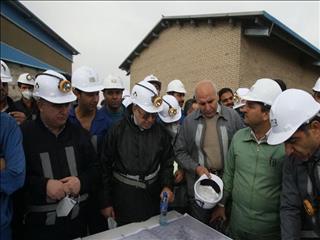 نعمت زاده لباس معدنی پوشید