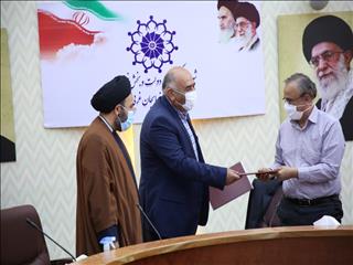امضاء تفاهم‌نامه احیا مسئولیت‌های اجتماعی شرکت‌ها در قالب اقتصاد مقاومتی با حضور وزیر صمت در ارومیه/ دستیابی به توسعه متوازن منطقه‌ای و استفاده حداکثری از ظرفیت‌ها