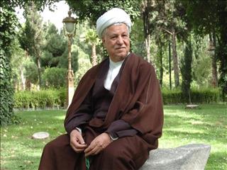 خاطره آیت‌الله هاشمی رفسنجانی از افتتاح پالایشگاه بندرعباس و اسکله معادن و فلزات
