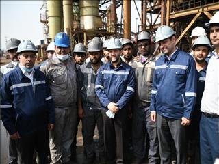 بازدید وزیر  کار  از کارخانه صبا فولاد خلیج فارس