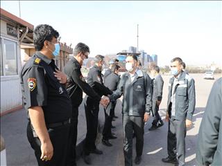 مدیران ارشد گل گهر به دیدار کارگران خطوط تولید رفتند