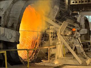 دولت تصمیم به عرضه ۷.۱۳ درصد سهام فولادساز بورسی گرفت