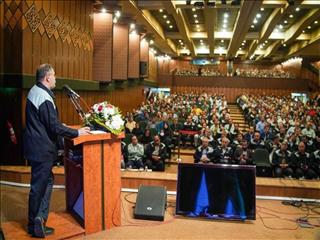 چشم انداز ذوب آهن اصفهان با همدلی تلاشگران این مجتمع ، روشن است