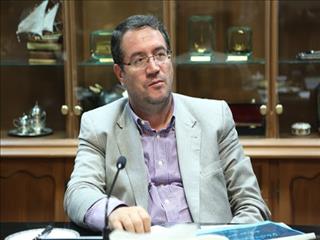 مقام‌ رهبری منتظر عمل هستند نه شعار و تملق