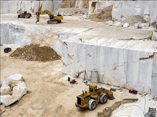 سنگ‌هایی پیش پای صنعت سنگ
