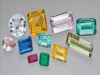 برگزاری دوره های آموزشی تراش گوهرسنگ در ۶ استان با راهبری ایمیدرو/نوار شرقی و مرکز کشور؛جامعه هدف تربیت نیروی ماهر