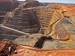 دست خالی معدن از تیم‌های فوتبال