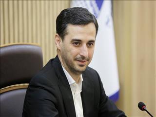 به مدیرعامل چادرملو فرصت دهیم؛ مدیران جوان را نسوزانیم