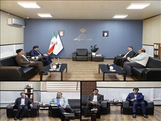 نشست مدیرعامل شرکت آهن و فولاد ارفع و فرماندار اردکان