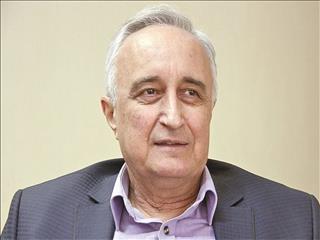 خودم را پیرو  مکتب لیبرالیسم کلاسیک می‌دانم